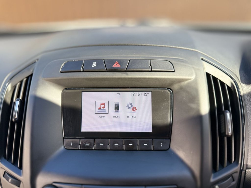 Used Vauxhall Insignia 2015 for sale - 77941677: Photo 39