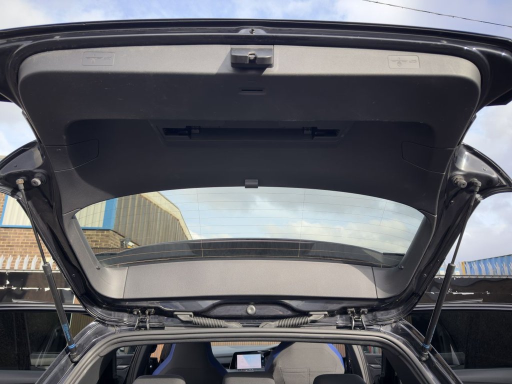 Used Volkswagen Golf 2021 for sale - 77539698: Photo 17