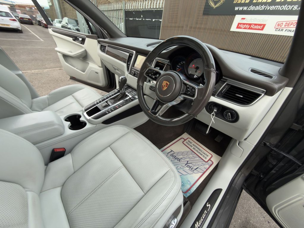 Used Porsche Macan 2020 for sale - 77539708: Photo 27