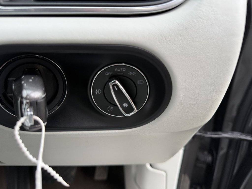 Used Porsche Macan 2020 for sale - 77539708: Photo 38