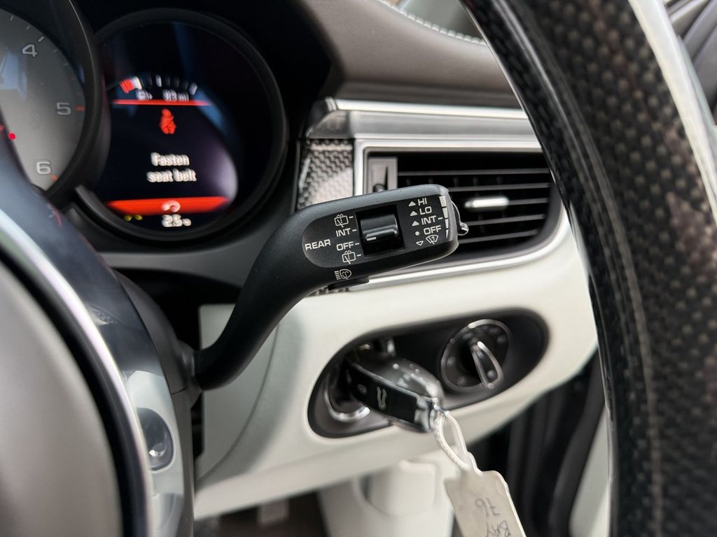 Used Porsche Macan 2020 for sale - 77539708: Photo 40