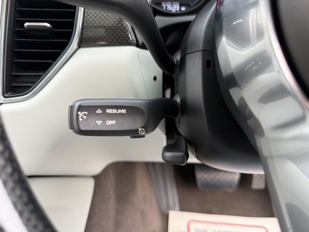 Used Porsche Macan 2020 for sale - 77539708: Photo 44