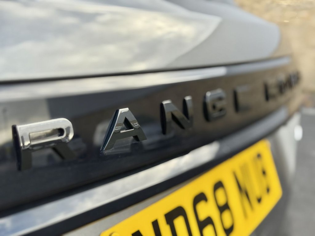 Used Land Rover Range Rover Velar 2018 for sale - 76323344: Photo 17