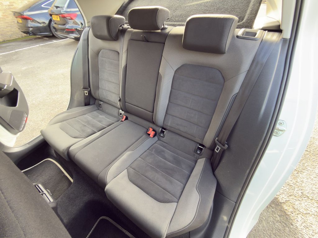 Used Volkswagen Golf 2018 for sale - 77614098: Photo 18