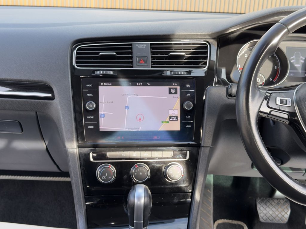 Used Volkswagen Golf 2018 for sale - 77614098: Photo 23