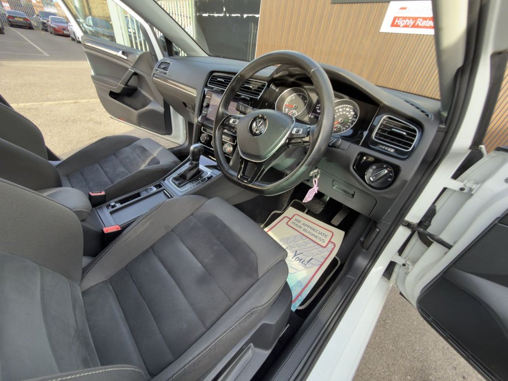 Used Volkswagen Golf 2018 for sale - 77614098: Photo 25