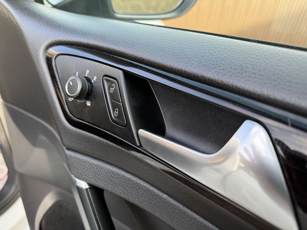 Used Volkswagen Golf 2018 for sale - 77614098: Photo 30