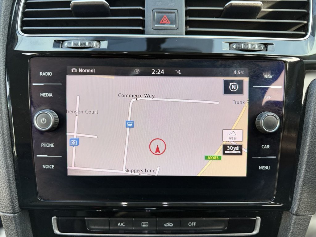 Used Volkswagen Golf 2018 for sale - 77614098: Photo 37