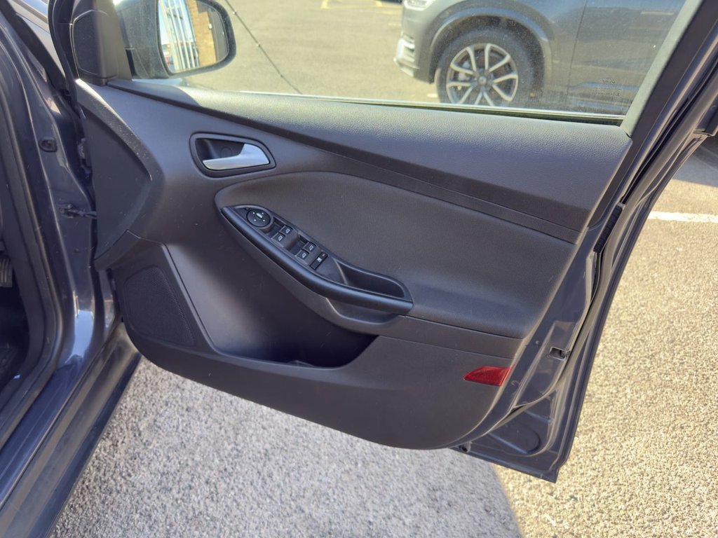 Used Ford C-Max 2011 for sale - 77941764: Photo 11