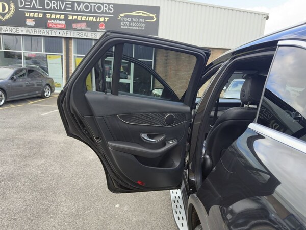 Used Mercedes-Benz GLC 2017 for sale - 76092608: Photo 43
