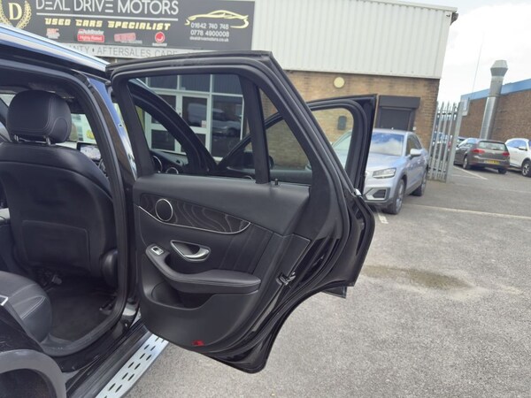 Used Mercedes-Benz GLC 2017 for sale - 76092608: Photo 44