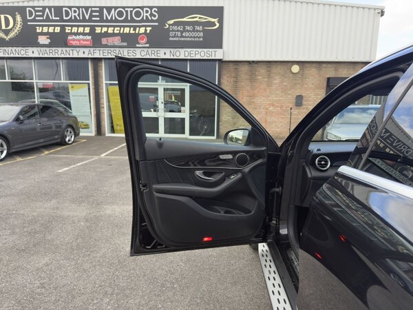 Used Mercedes-Benz GLC 2017 for sale - 76092608: Photo 48