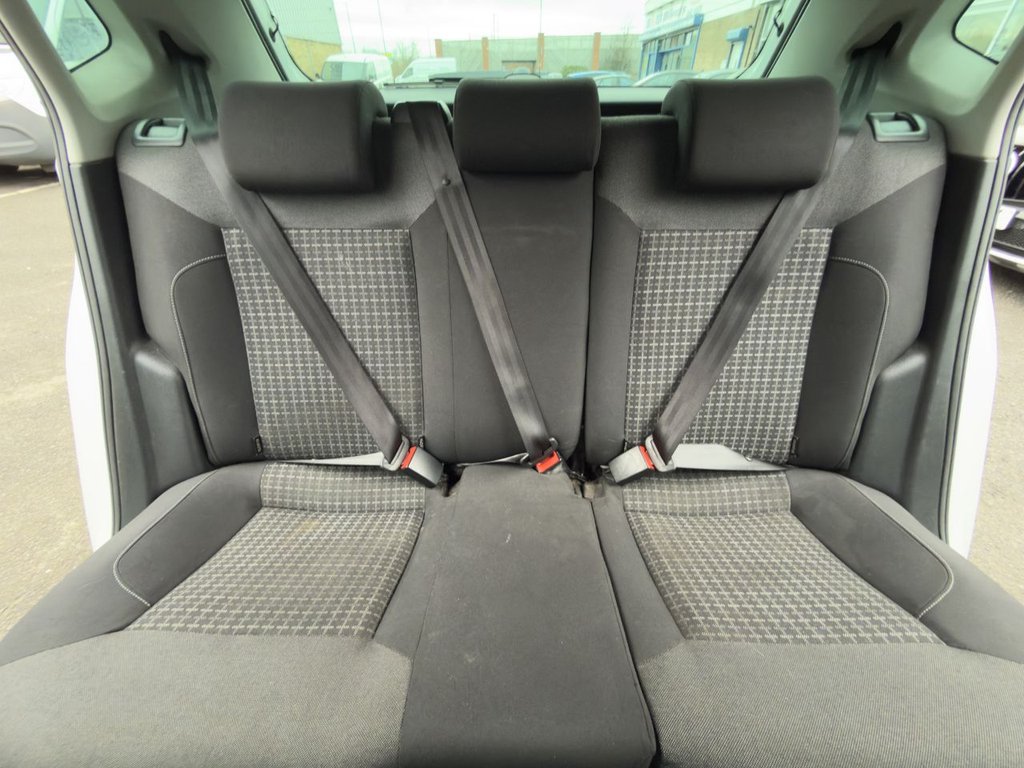 Used Volkswagen Polo 2016 for sale - 76973175: Photo 17