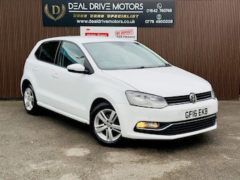 Used Volkswagen Polo 2016 for sale - 76973175: Photo