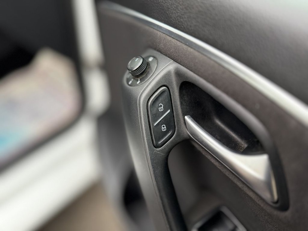 Used Volkswagen Polo 2016 for sale - 76973175: Photo 26