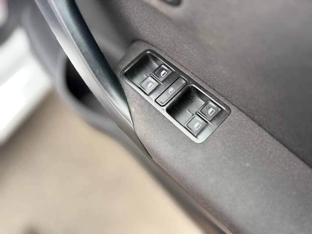 Used Volkswagen Polo 2016 for sale - 76973175: Photo 27