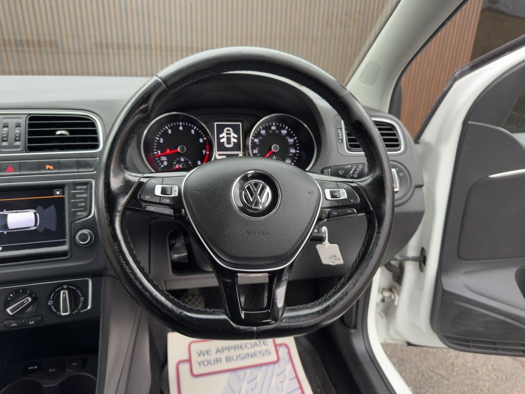 Used Volkswagen Polo 2016 for sale - 76973175: Photo 28