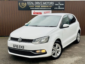 Used Volkswagen Polo 2016 for sale - 76973175: Photo