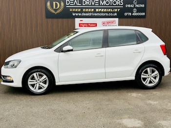 Used Volkswagen Polo 2016 for sale - 76973175: Photo