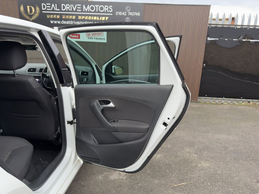 Used Volkswagen Polo 2016 for sale - 76973175: Photo 9