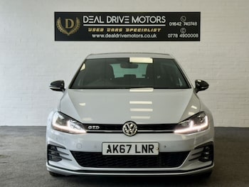 Used Volkswagen Golf 2017 for sale - 75704099: Photo