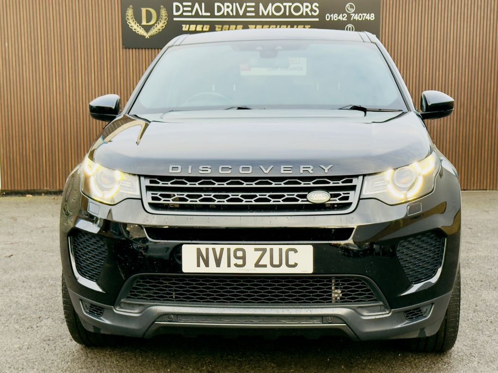 Used Land Rover Discovery Sport 2019 for sale - 76660664: Photo 2