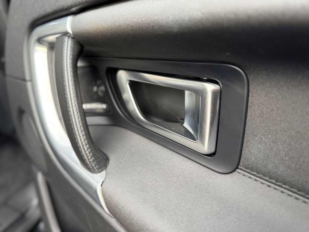 Used Land Rover Discovery Sport 2019 for sale - 76660664: Photo 33