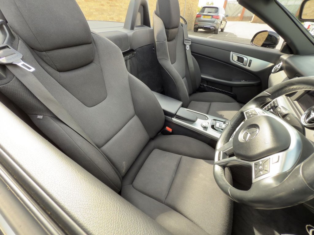 Used Mercedes-Benz SLK 2015 for sale - 77765001: Photo 15