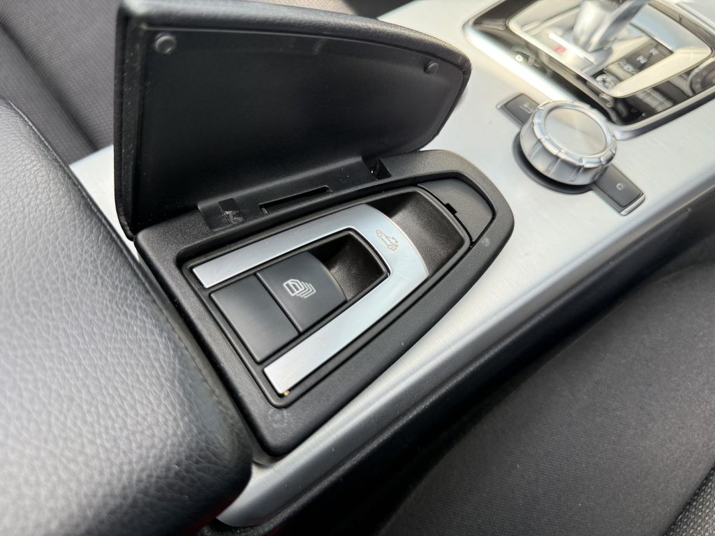 Used Mercedes-Benz SLK 2015 for sale - 77765001: Photo 39