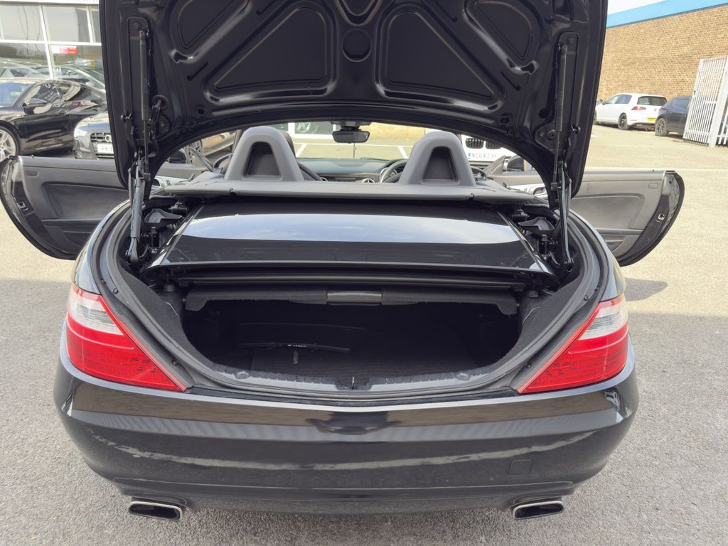 Used Mercedes-Benz SLK 2015 for sale - 77765001: Photo 42
