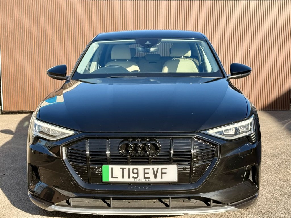 Used Audi e-tron 2019 for sale - 76248518: Photo 2