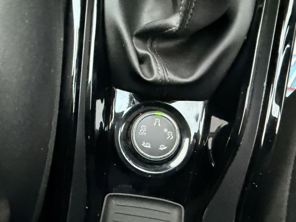 Used Peugeot 2008 2016 for sale - 76124209: Photo 28