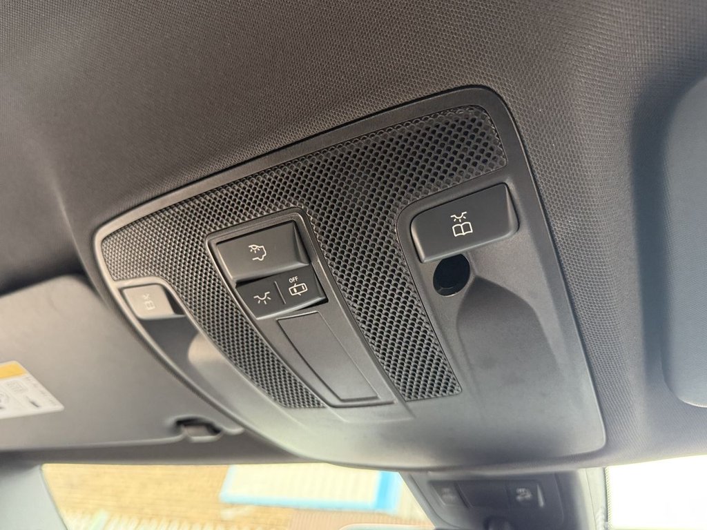 Used Mercedes-Benz A-Class 2014 for sale - 76266857: Photo 43