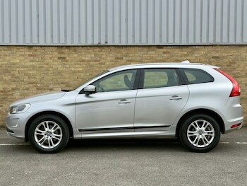 Used Volvo XC60 2015 for sale - 75690152: Photo