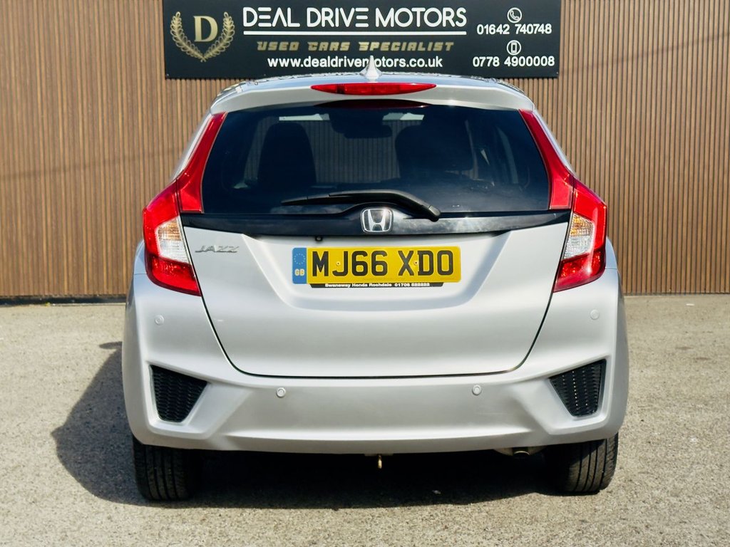 Used Honda Jazz 2017 for sale - 78134558: Photo 8