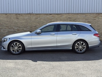 Used Mercedes-Benz C-Class 2015 for sale - 75742550: Photo