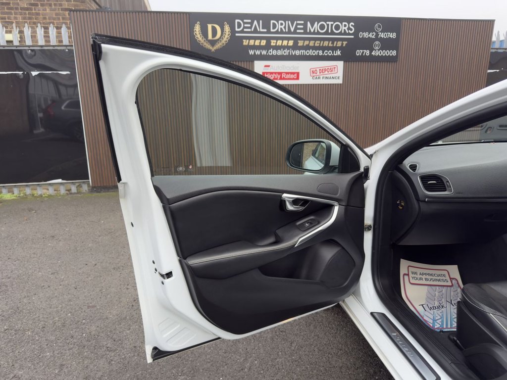 Used Volvo V40 2017 for sale - 78016746: Photo 11