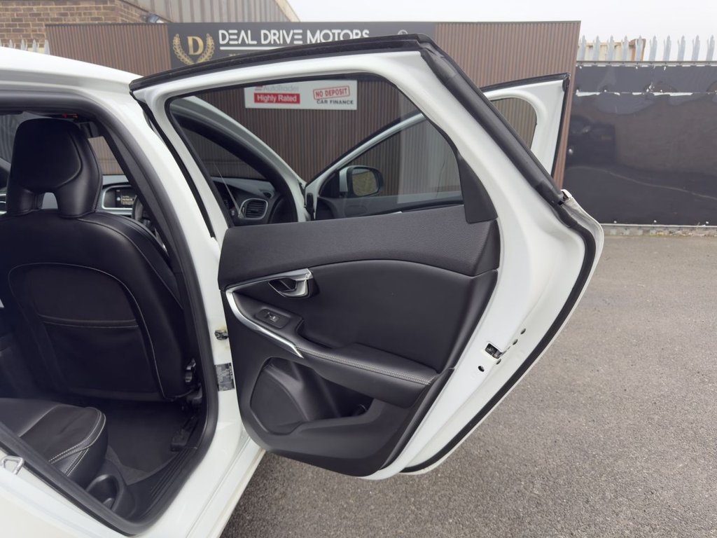 Used Volvo V40 2017 for sale - 78016746: Photo 12