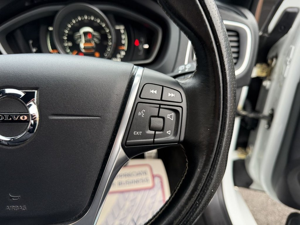 Used Volvo V40 2017 for sale - 78016746: Photo 40