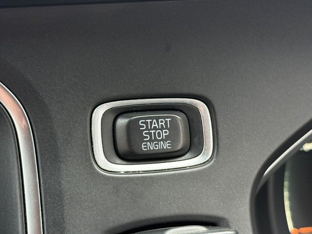 Used Volvo V40 2017 for sale - 78016746: Photo 41