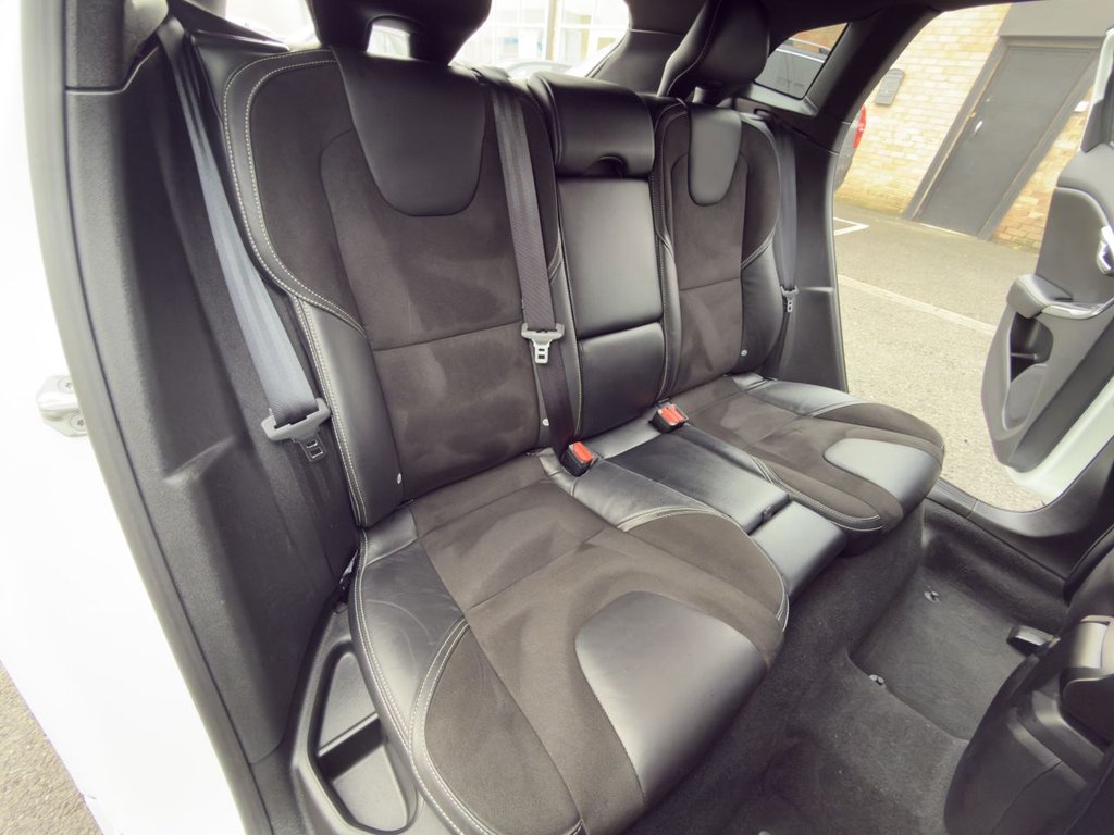 Used Volvo V40 2017 for sale - 77239360: Photo 21