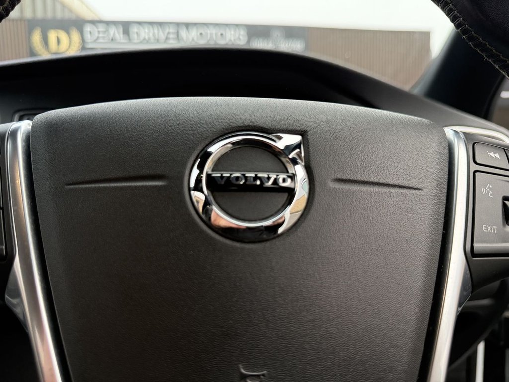 Used Volvo V40 2017 for sale - 77239360: Photo 44