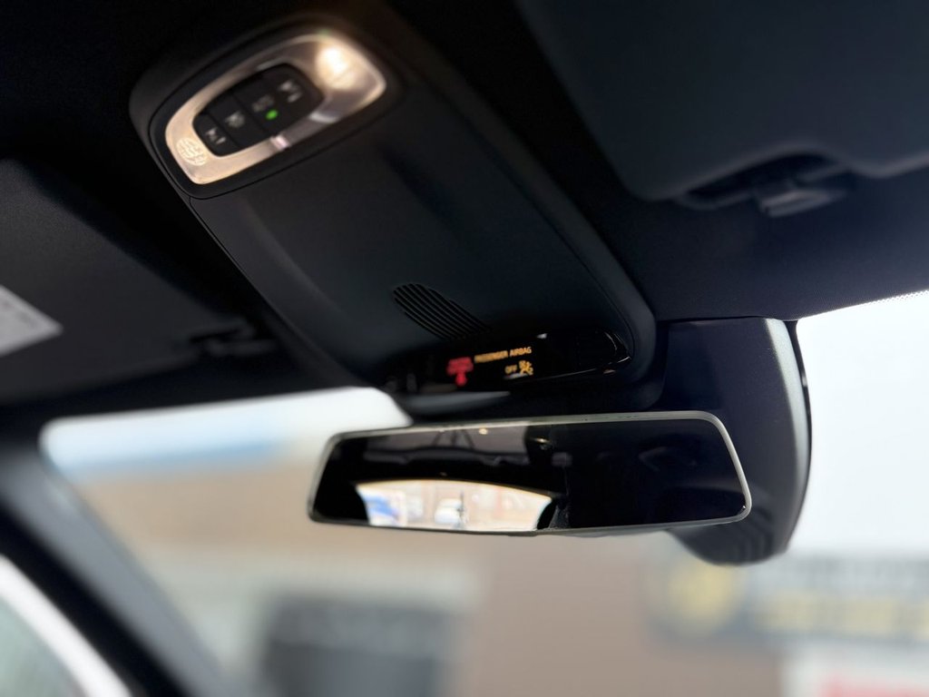 Used Volvo V40 2017 for sale - 77239360: Photo 46