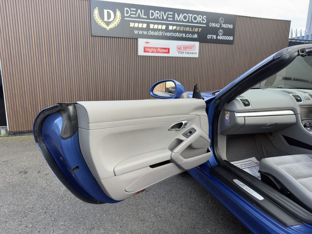 Used Porsche Boxster 2014 for sale - 76937442: Photo 16