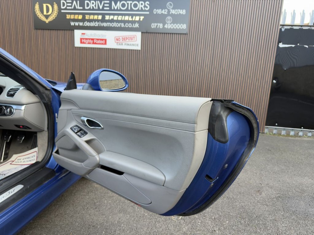 Used Porsche Boxster 2014 for sale - 76937442: Photo 17