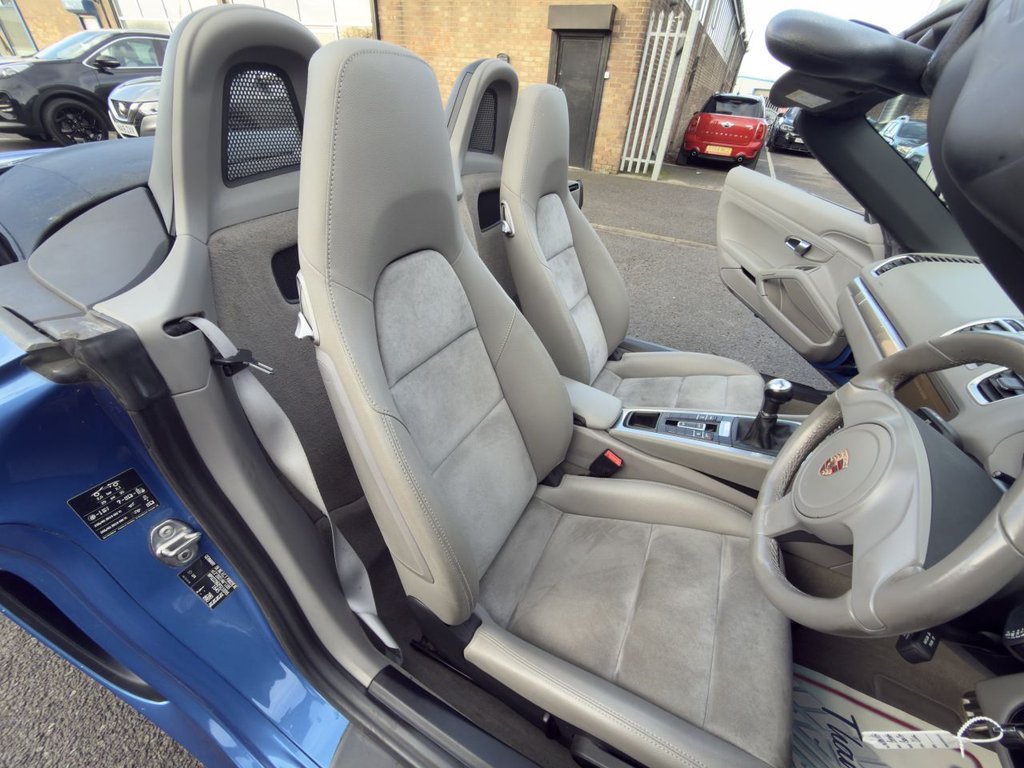 Used Porsche Boxster 2014 for sale - 76937442: Photo 24