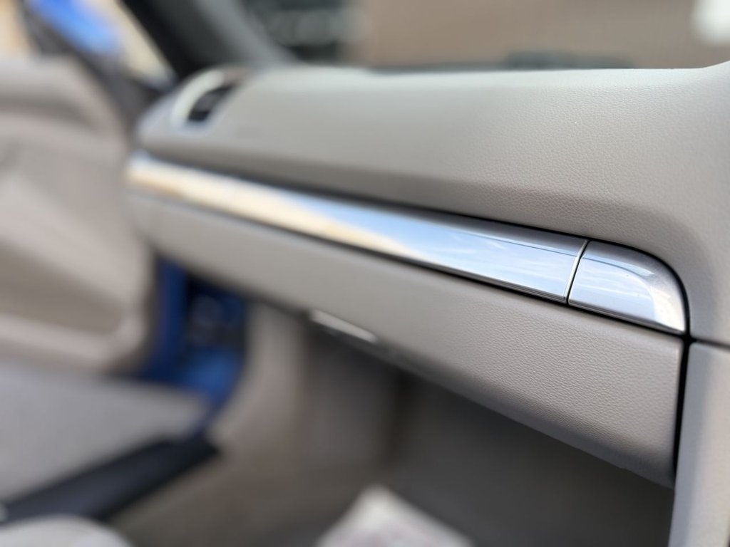 Used Porsche Boxster 2014 for sale - 76937442: Photo 43