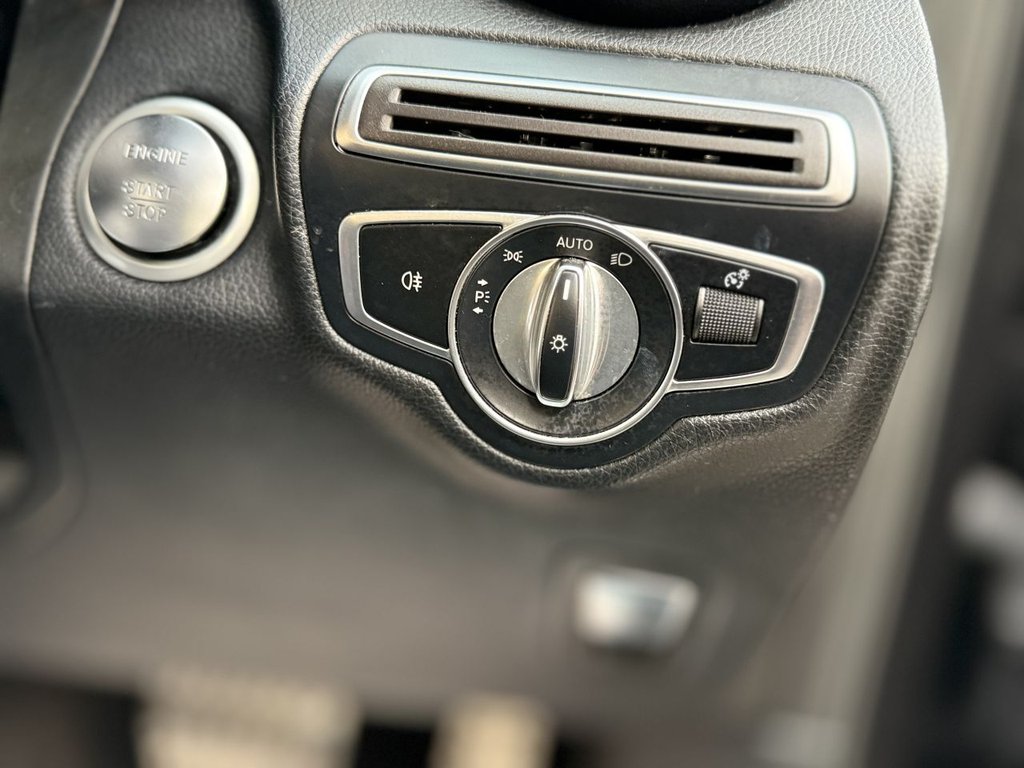 Used Mercedes-Benz GLC 2018 for sale - 76966265: Photo 36