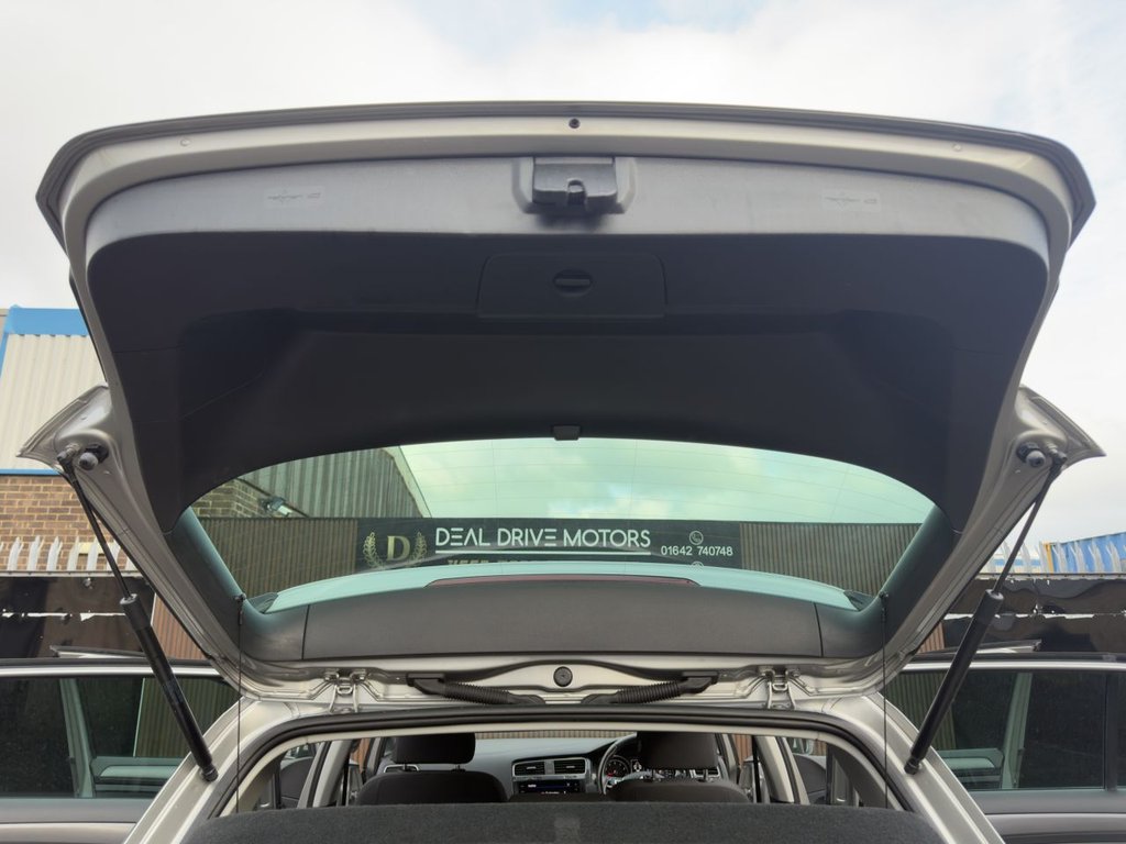 Used Volkswagen Golf 2020 for sale - 77356501: Photo 17