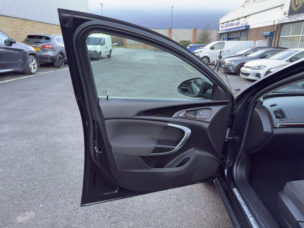 Used Vauxhall Insignia 2015 for sale - 76977418: Photo 10
